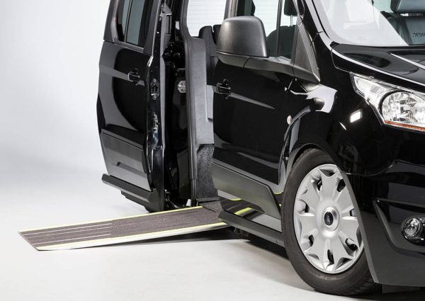 csm_paravan-auto-rampen-und-lifte-840x562_5133090a15